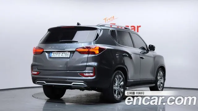 SsangYong Rexton 2022 thumb 3