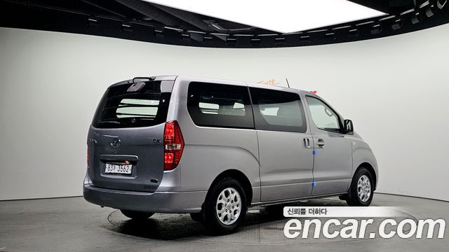 Hyundai Starex 2011 thumb 3