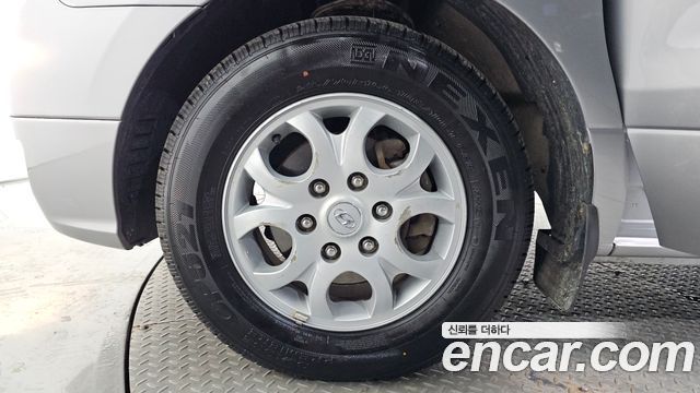 Hyundai Starex 2011 thumb 6