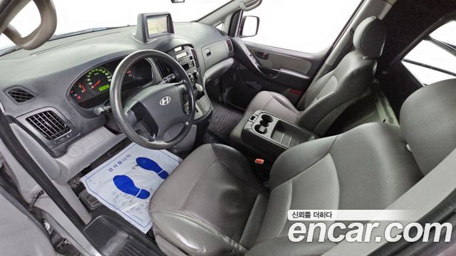 Hyundai Starex 2011 thumb 8