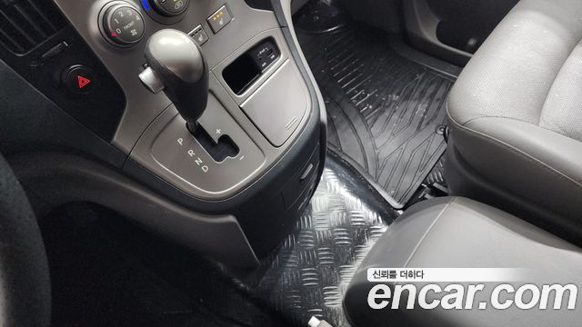 Hyundai Starex 2015 thumb 9