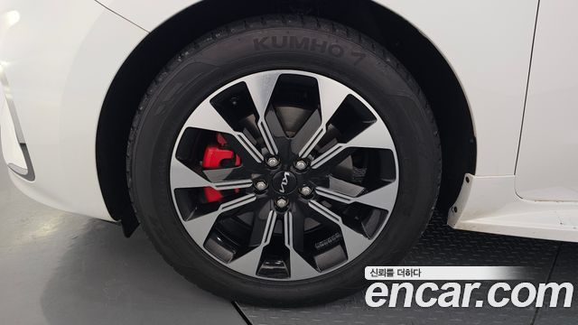 Kia Carnival 2018 thumb 6