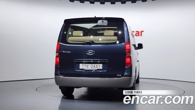 Hyundai Starex 2017 thumb 4