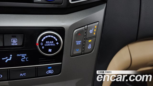 Hyundai Starex 2017 thumb 11