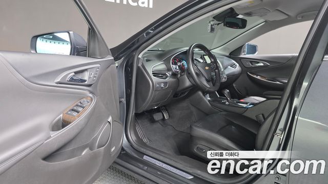 Chevrolet Malibu 2017 thumb 12