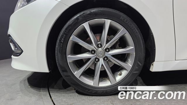 Hyundai Grandeur 2015 thumb 6