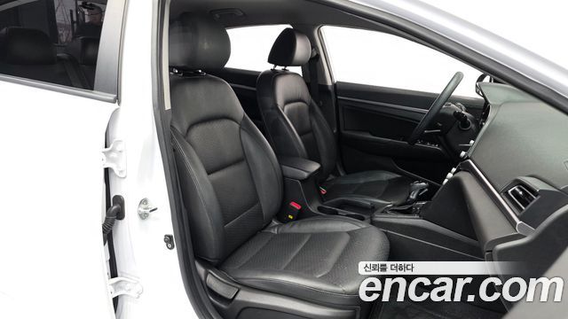 Hyundai Avante 2019 thumb 10