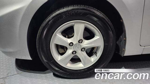 Hyundai Accent 2011 thumb 6