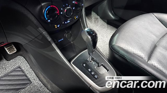 Hyundai Accent 2011 thumb 10