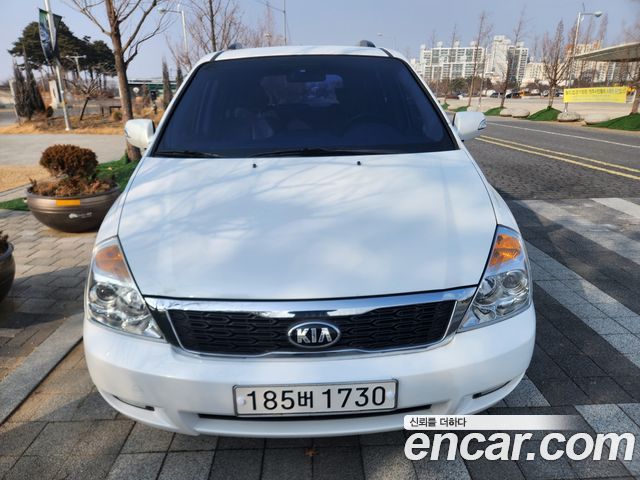 Kia Carnival 2014 thumb 3