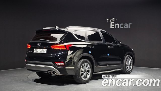 Hyundai Santa Fe 2019 thumb 3