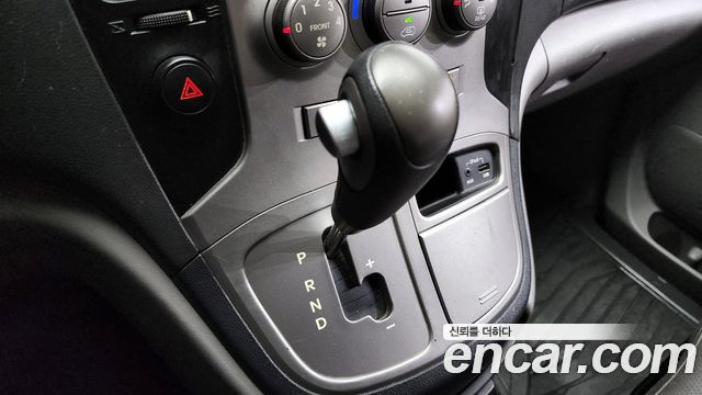 Hyundai Starex 2013 thumb 9