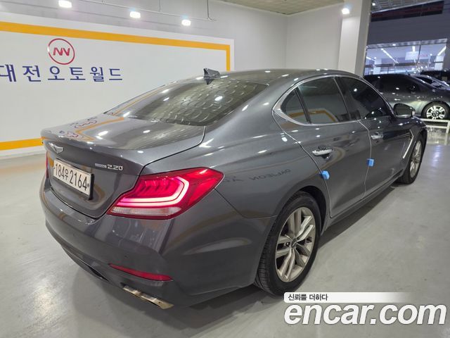 Genesis G70 2018 thumb 5