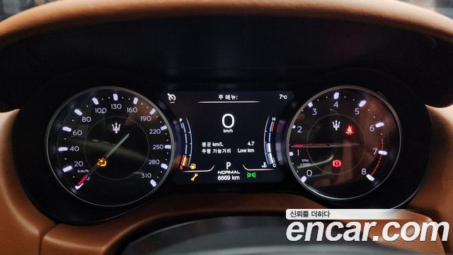 Maserati Ghibli 2022 thumb 8