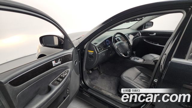 Hyundai Genesis 2013 thumb 10
