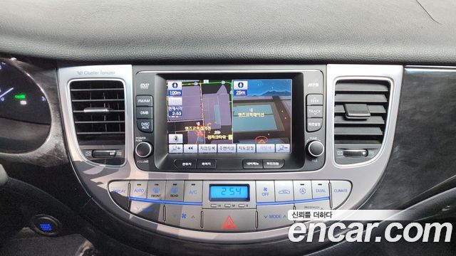 Hyundai Genesis 2013 thumb 12