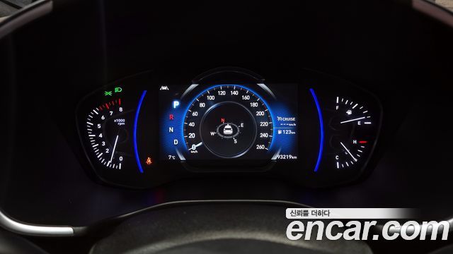 Hyundai Santa Fe 2019 thumb 9