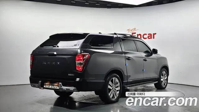 SsangYong Rexton 2019 thumb 3