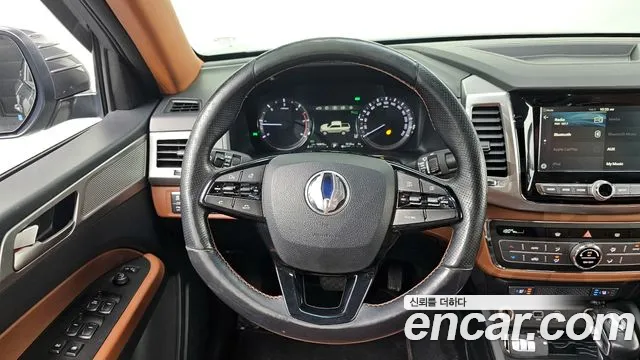 SsangYong Rexton 2019 thumb 11