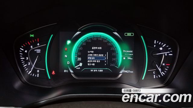 Hyundai Santa Fe 2018 thumb 8