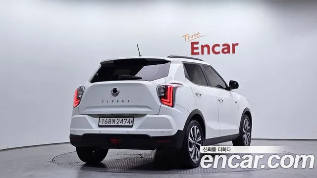 SsangYong Tivoli 2020 thumb 3