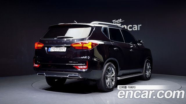 SsangYong Rexton 2023 thumb 3