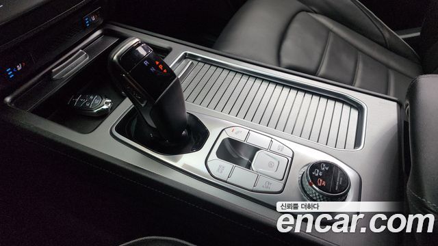 SsangYong Rexton 2023 thumb 9