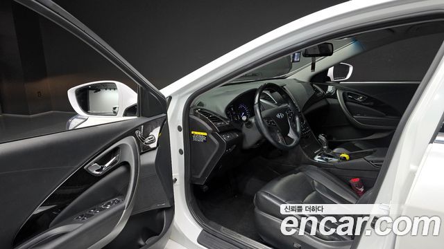Hyundai Grandeur 2015 thumb 10