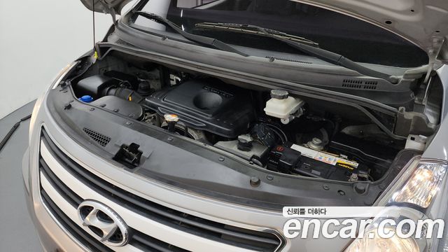 Hyundai Starex 2015 thumb 6