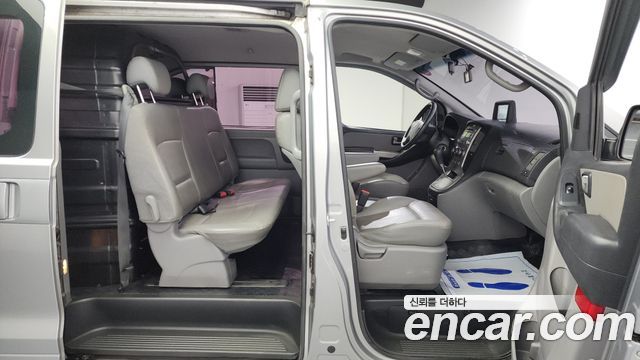 Hyundai Starex 2015 thumb 12
