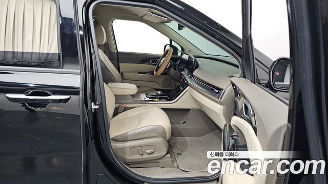 Kia Carnival 2021 thumb 12