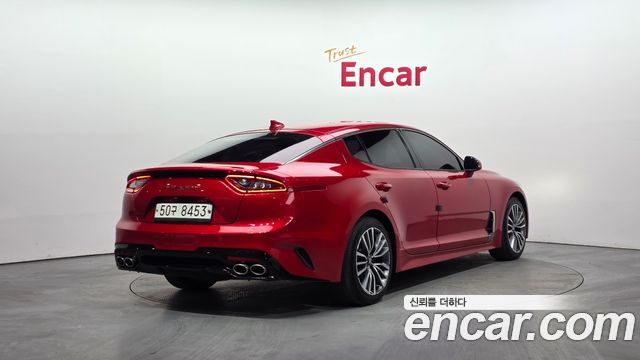 Kia Stinger 2019 thumb 3