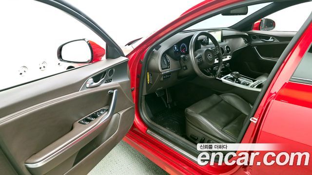 Kia Stinger 2019 thumb 10