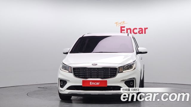 Kia Carnival 2018 thumb 4