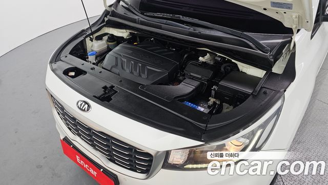 Kia Carnival 2018 thumb 7