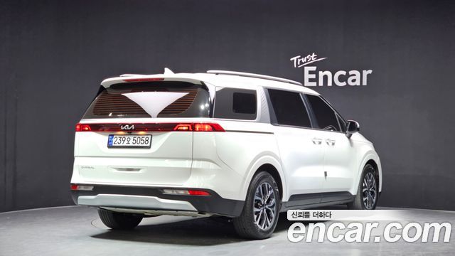 Kia Carnival 2022 thumb 3