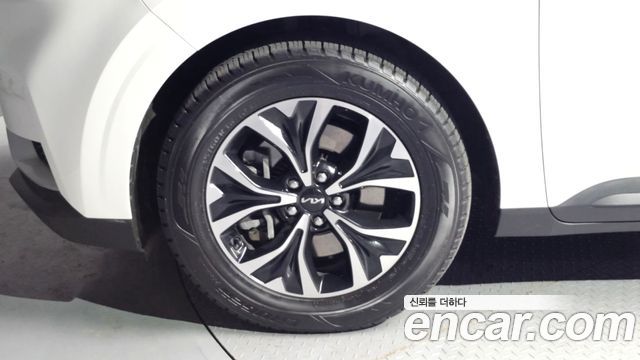 Kia Carnival 2022 thumb 5