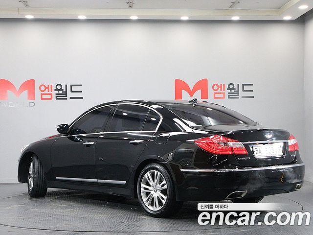 Hyundai Genesis 2011 thumb 3