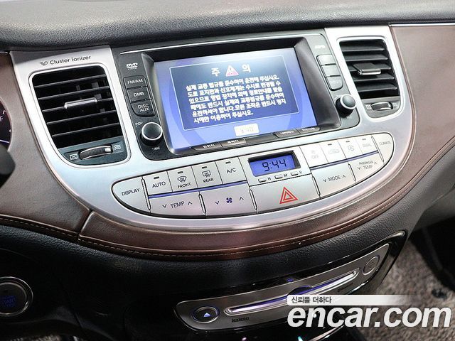 Hyundai Genesis 2011 thumb 8