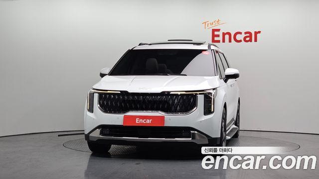 Kia Carnival 2023 thumb 4