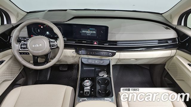 Kia Carnival 2023 thumb 8