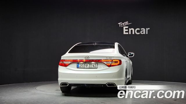 Hyundai Grandeur 2015 thumb 4