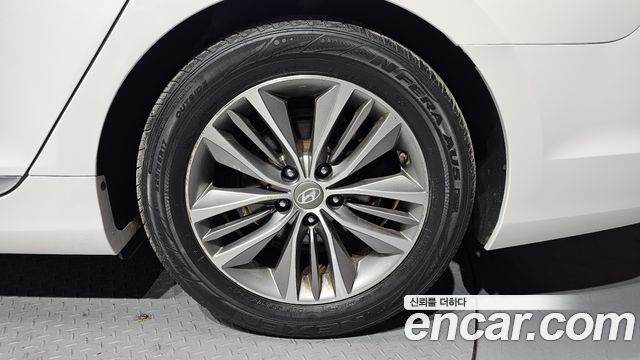 Hyundai Grandeur 2015 thumb 5