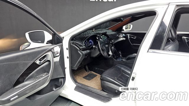 Hyundai Grandeur 2015 thumb 10