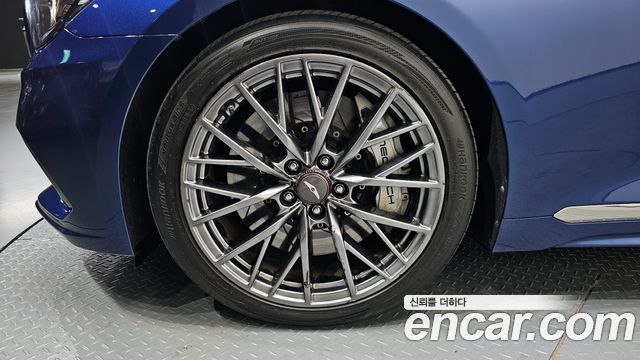 Genesis G80 2016 thumb 6
