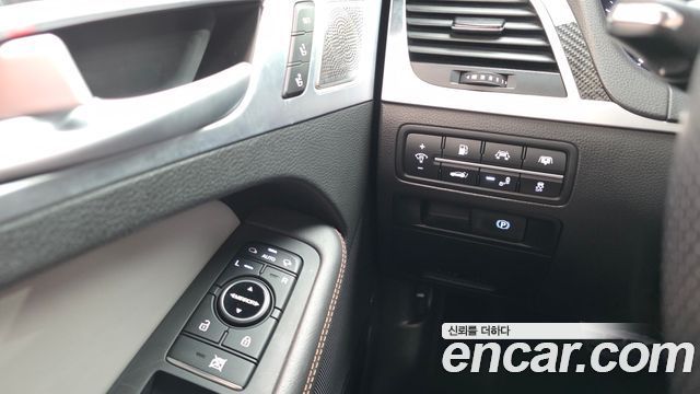 Genesis G80 2016 thumb 12