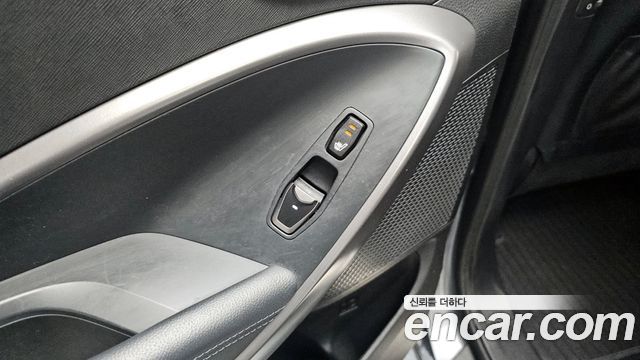 Hyundai Santa Fe 2013 thumb 12