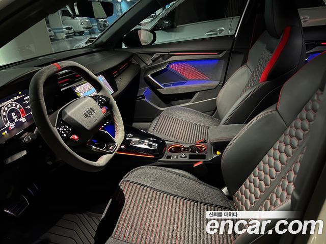 Audi RS 3 2025 thumb 8