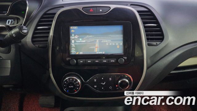 Renault Korea QM3 2015 thumb 12
