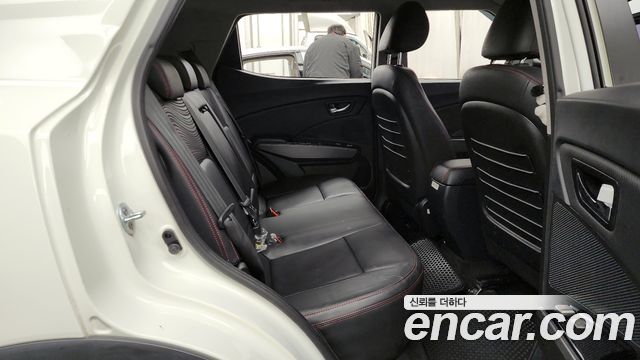 SsangYong Tivoli 2019 thumb 3